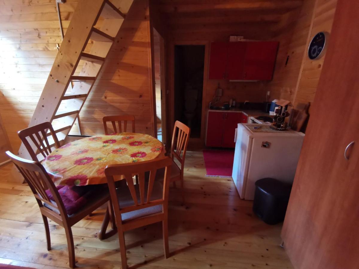 Apartman Bugar Mitrovac Exterior photo